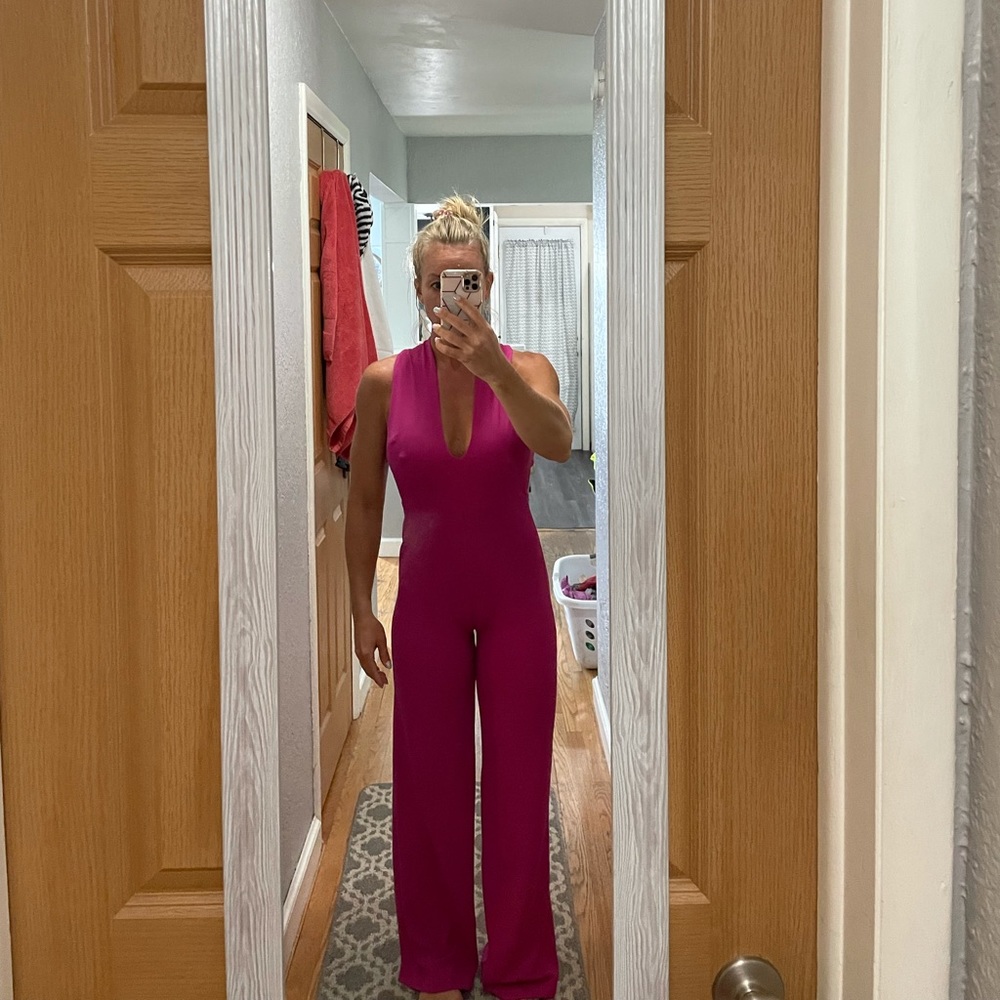 Beautiful jumpsuit for any occasion.